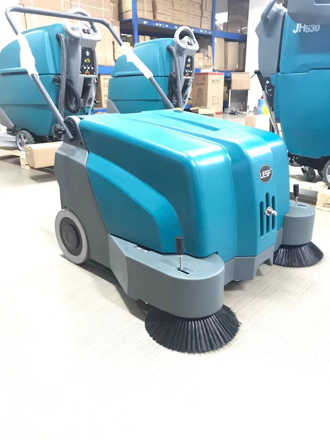 Zamiatarka bateryjna JH 1000