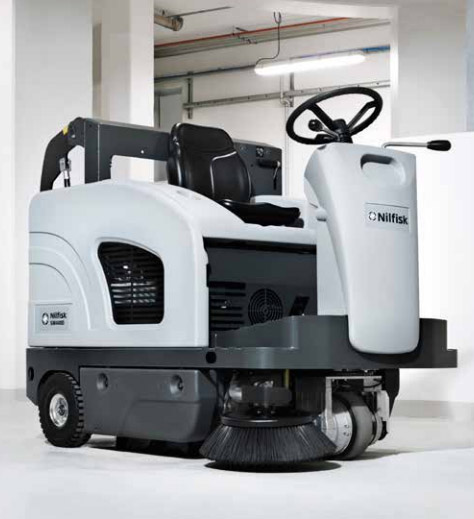 Zamiatarka samojezdna Nilfisk SW 4000