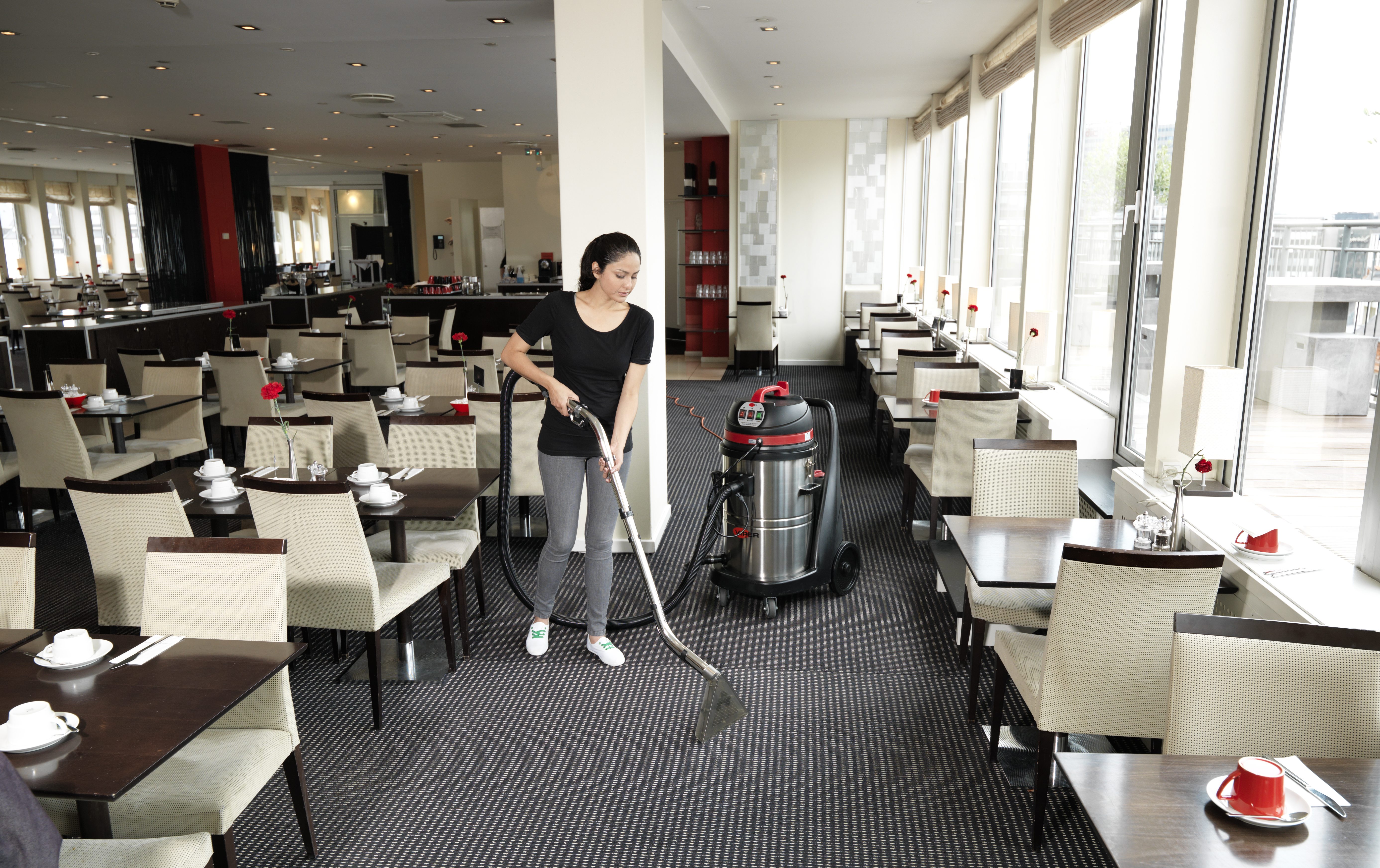 ODKURZACZ PIORĄCY EKSTRAKTOR CAR 275