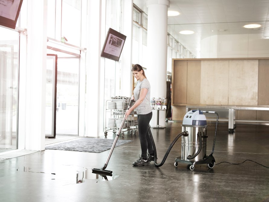 Odkurzacz sucho/mokro NILFISK VL 100