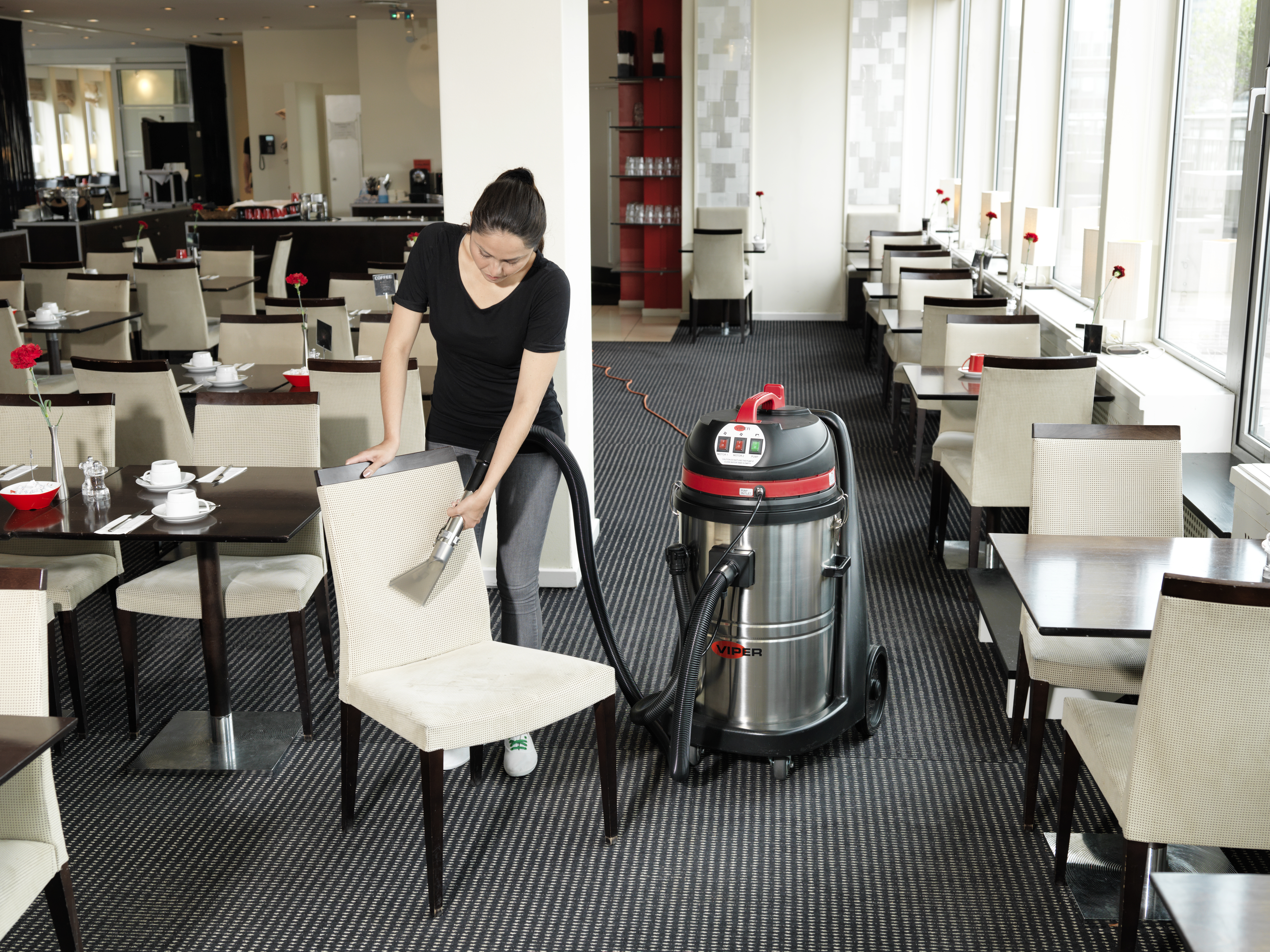 ODKURZACZ PIORĄCY EKSTRAKTOR CAR 275