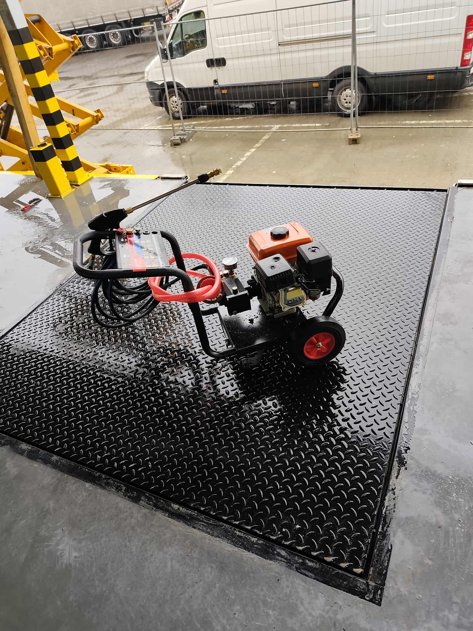 WYNAJEM Myjka ciśnieniowa benzyna 100 BAR MOBILNA- Na doby