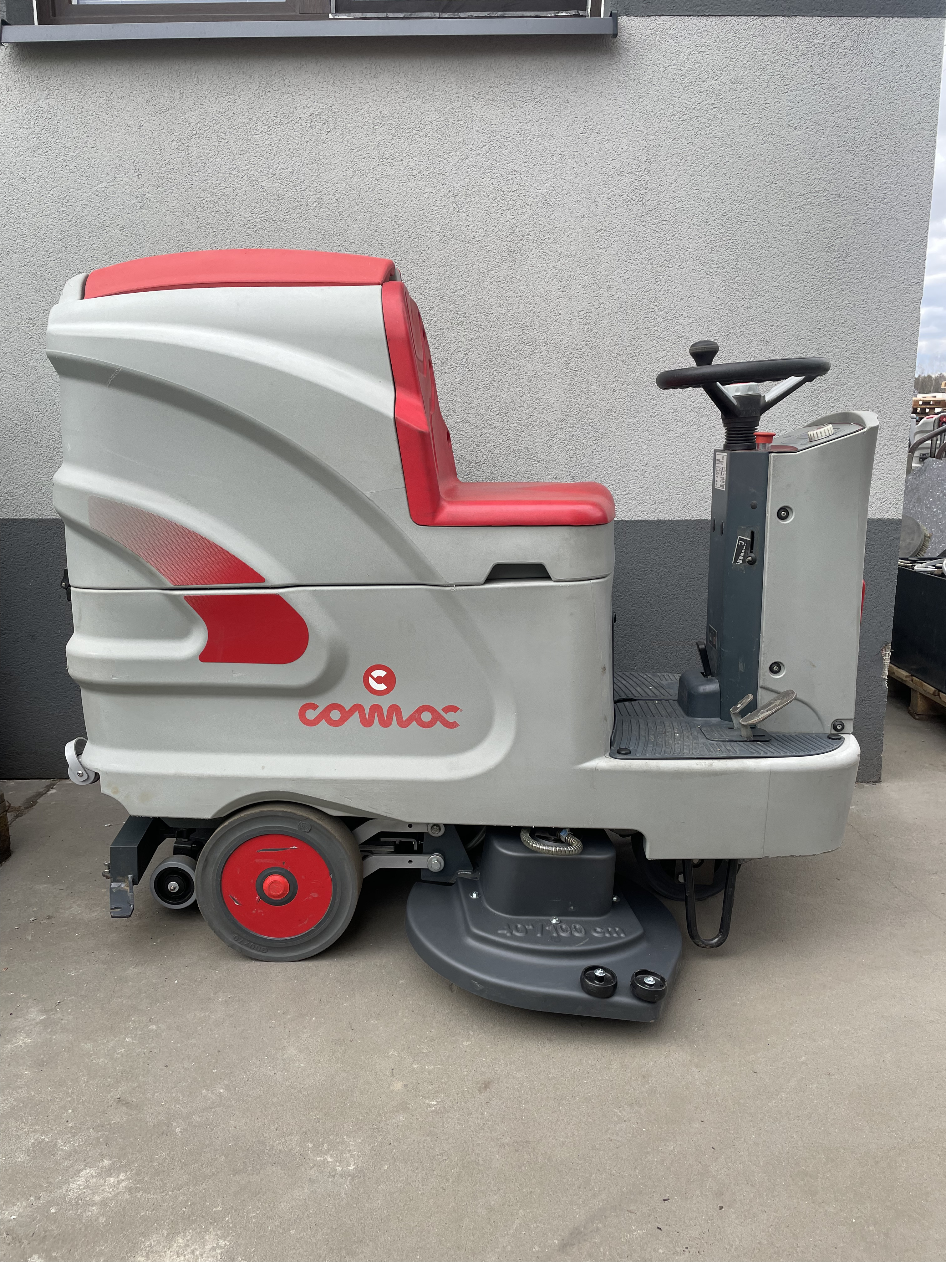 Maszyna czyszcząca Comac Innova 100B *Używana*